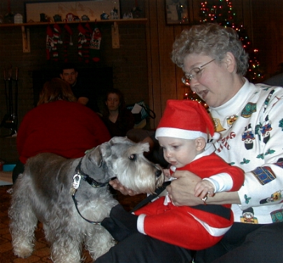 Janie and Wesley.JPG (137391 bytes)